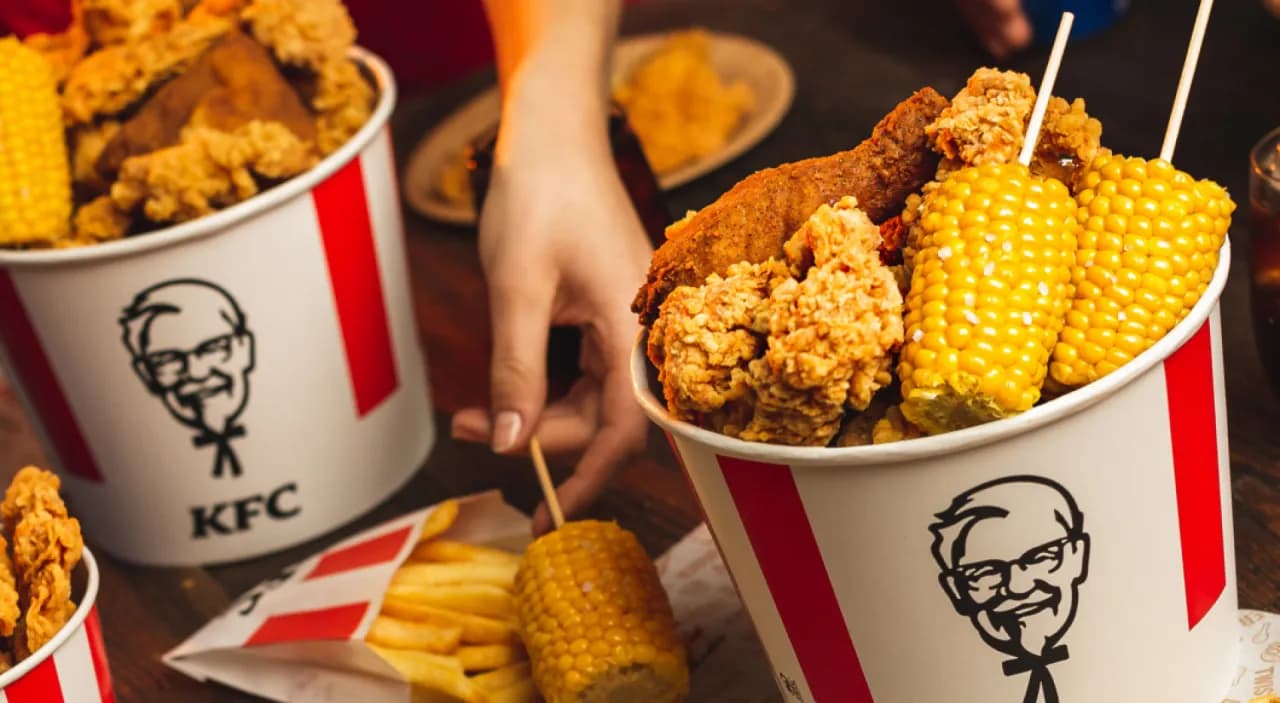 Duże frytki KFC ile gram? Odkryj ich wagę i kalorie