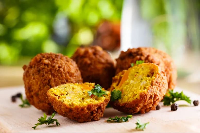 Falafel kebab co to? Odkryj smaki wegetariańskiej alternatywy